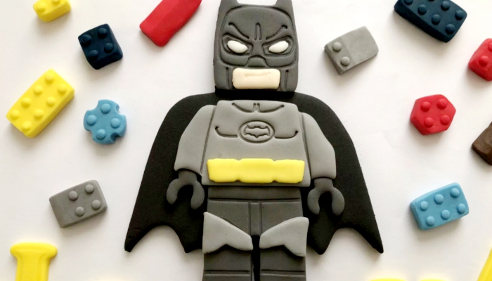 Lego Batman Cupcakes with Free Printable Toppers - Cupcake Diaries